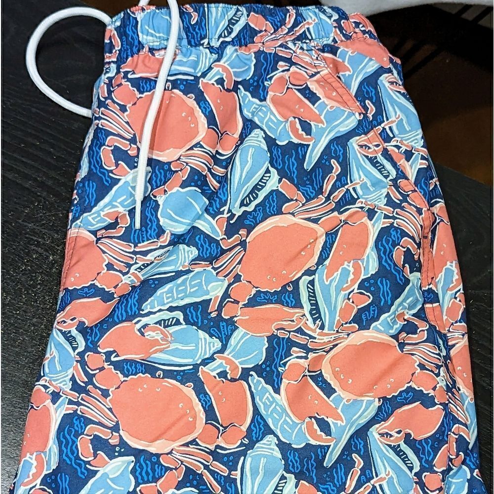 Vineyard Vines swim trunks